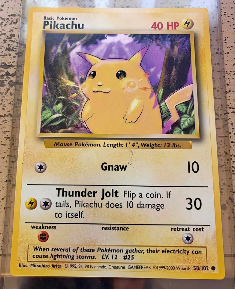 Pikachu Jumbo Pokemon Card Base Set 58/102 2000