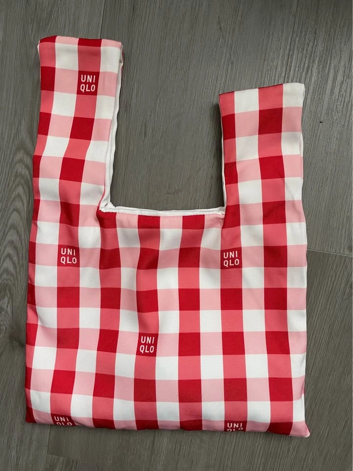 Uniqlo Limited Edition Knot Bag - photo 2