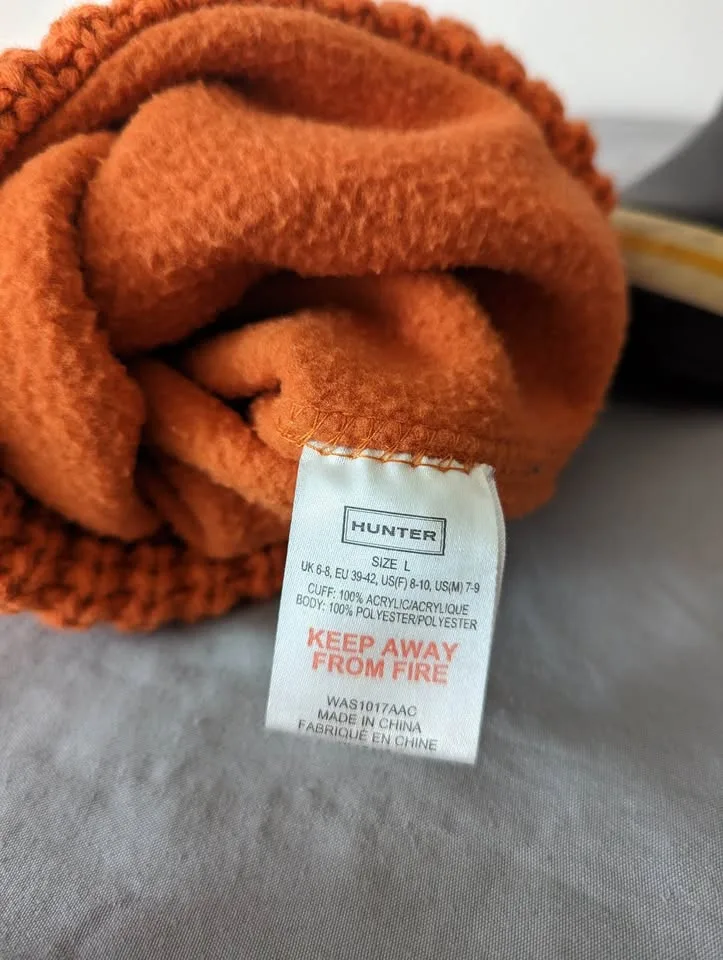 HUNTER Rain Boots Size US 8 W w/Insole & Socks image indicator(8)