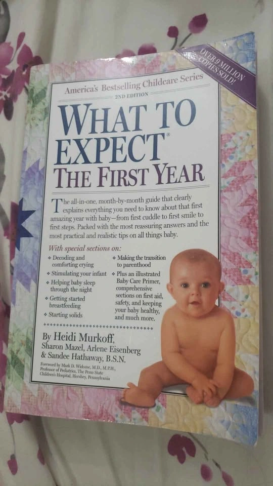 Pregnancy books- set of 2. - photo 2