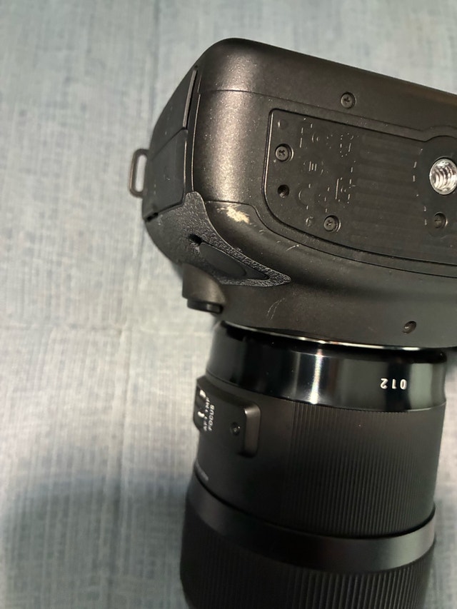 Canon EOS 5D Mark IV starter pack w Sigma 35mm 1.4 lens - photo 5