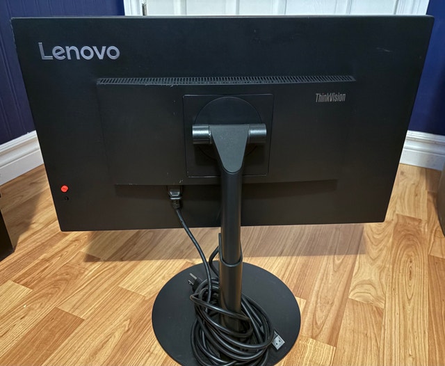Lenovo ThinkVision 24” Monitor - photo 2