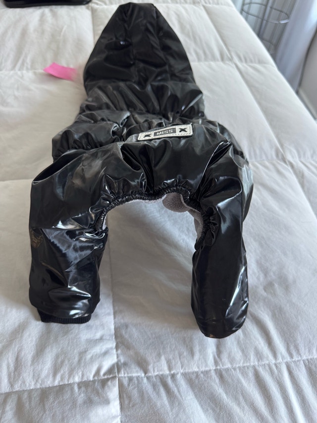2 Brand New Dog Winter Snowsuits (6-10lbs) - photo 5