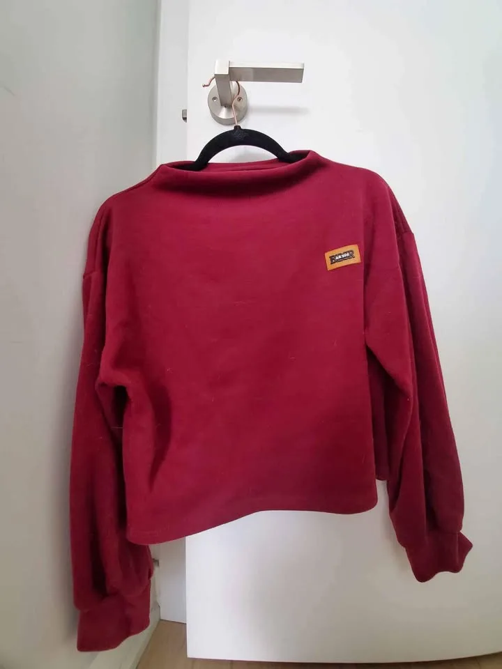 🧡 Red long-sleeve sweatshirt size s/m thumbnail