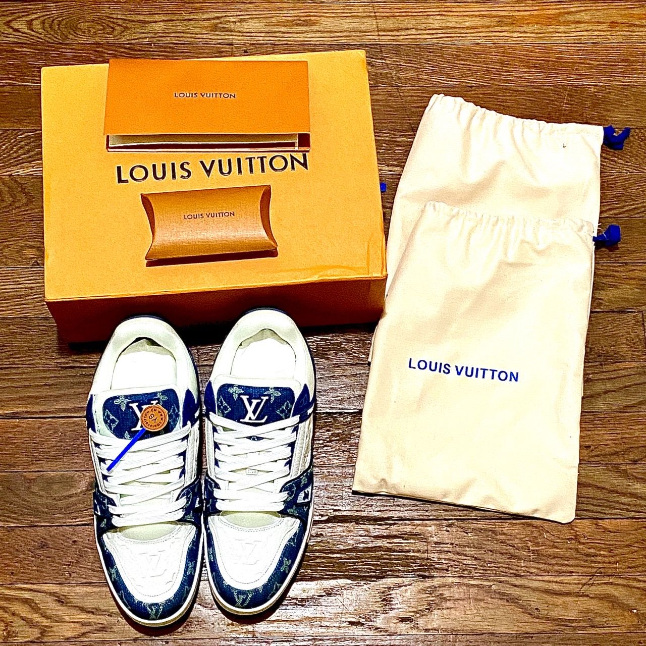BLUE & WHITE TRAINER SNEAKERS | US SIZE 12 | BOX + DUST BAGS