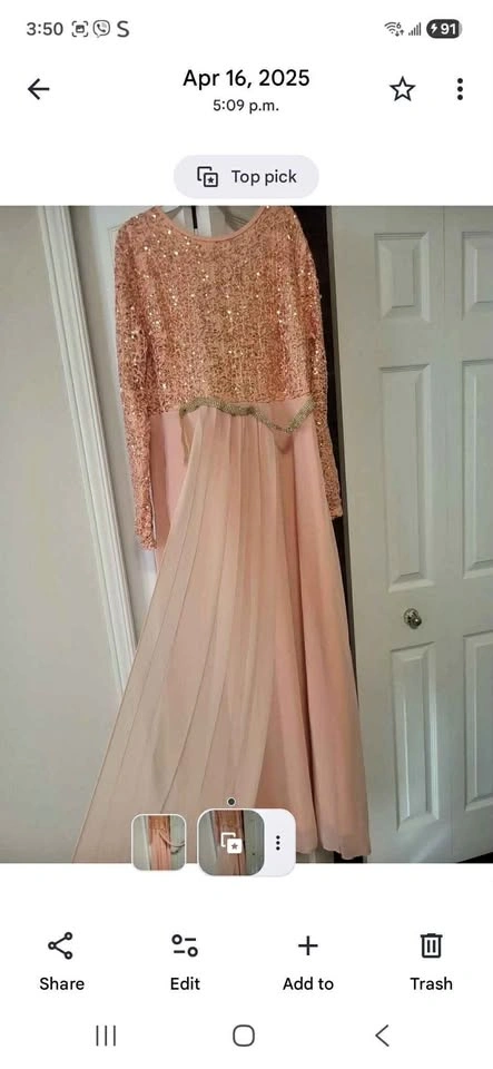 Women's pink dress