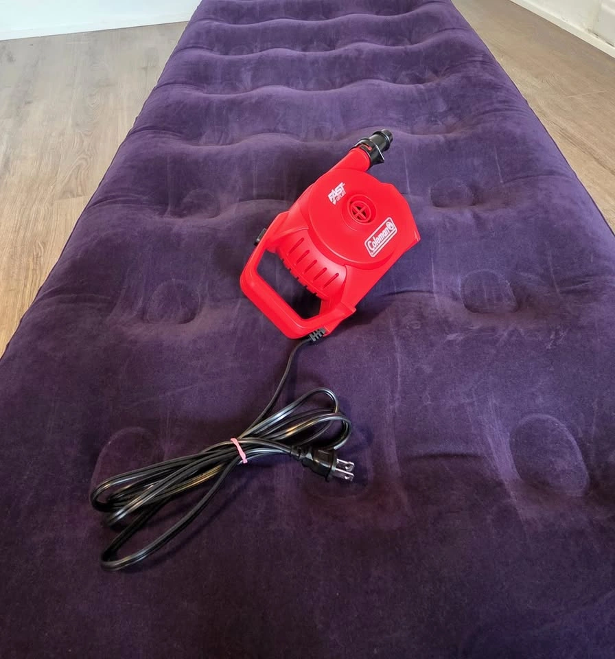 Mountain Warehouse Single Air Bed Mattress + Coleman Electric Pu - photo 3