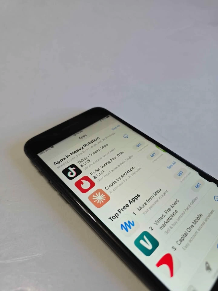 Apple iPhone 8 Plus 'Space Gray' 64GB AT&T - photo 5
