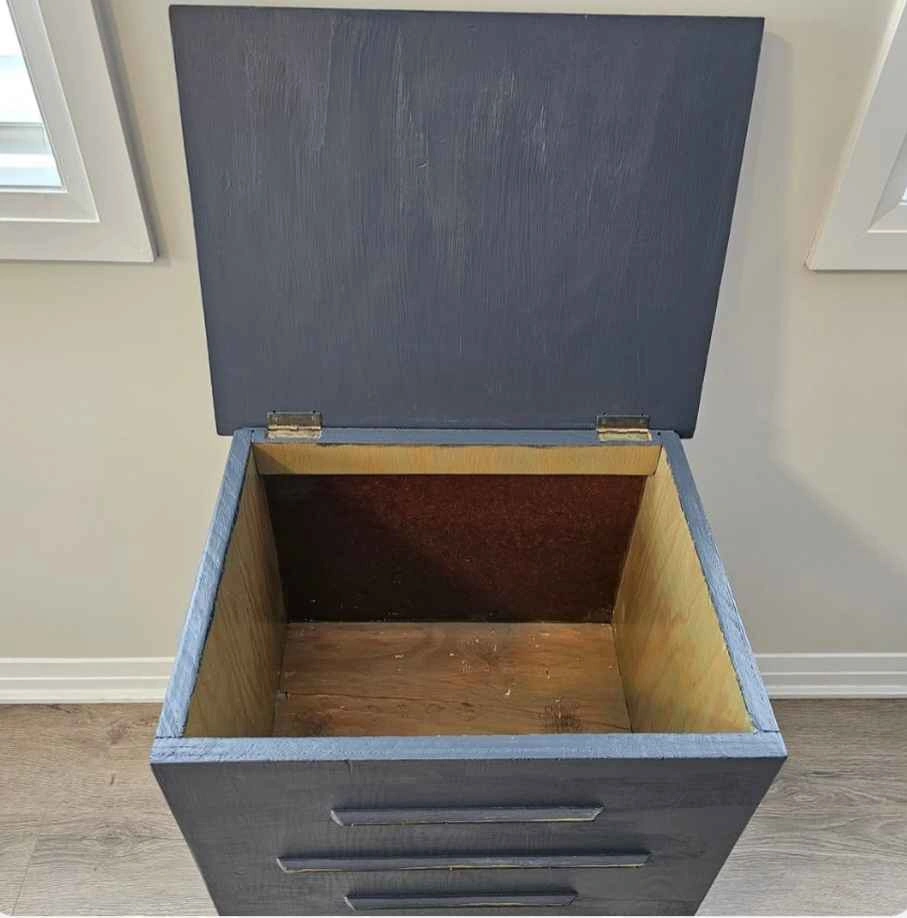 Refinished sewing machine storage stand with gold accents - photo 2