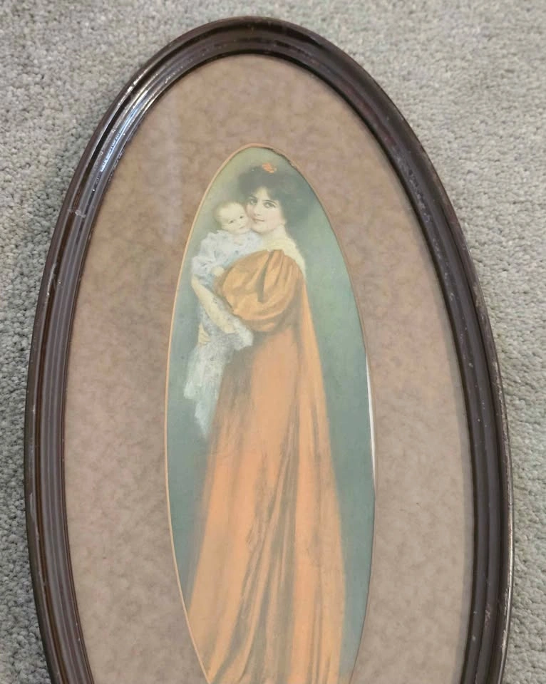 Vintage Oval "Young Mother" Art - photo 3