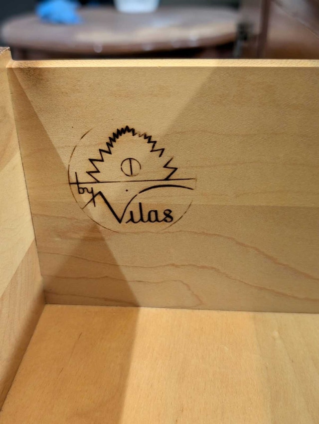 Vintage Vilas 6 drawer Dresser - photo 3