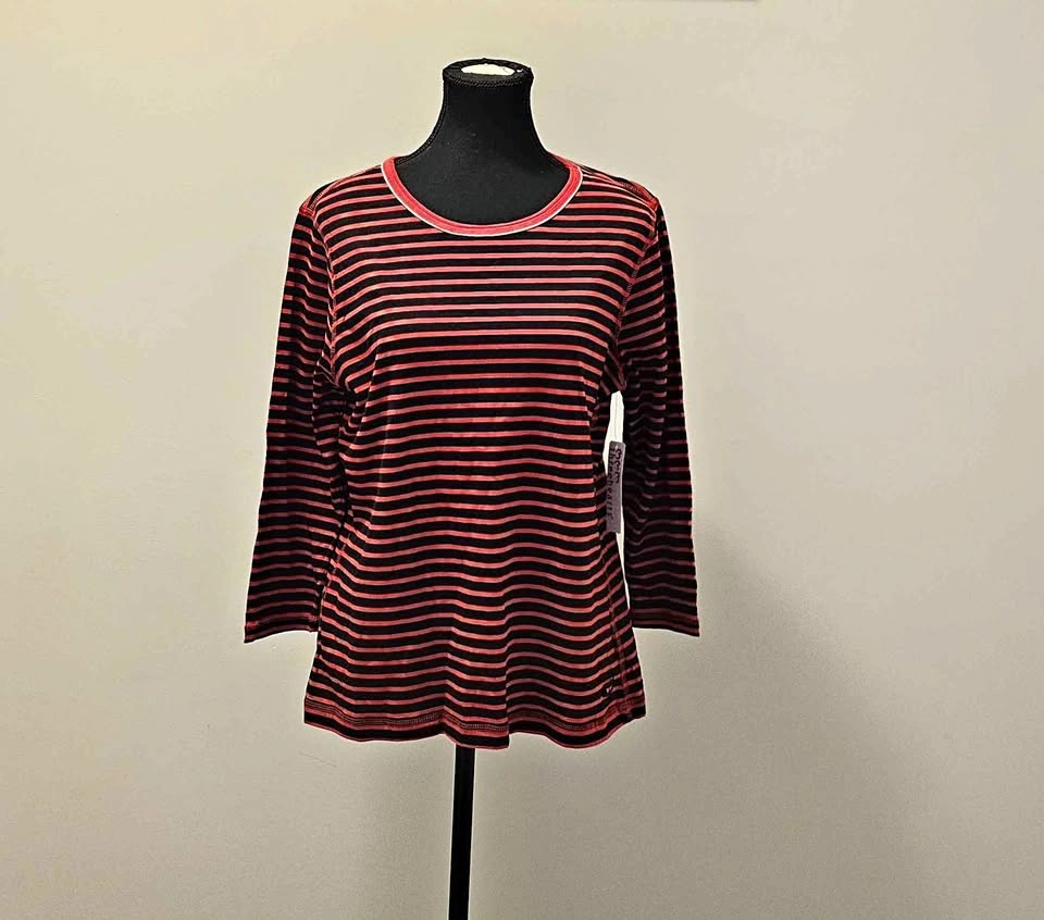 Three Hearts Black and Red Striped Top