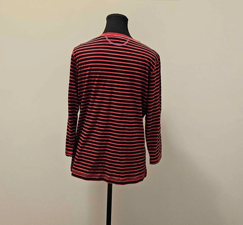 Three Hearts Black and Red Striped Top - photo 2