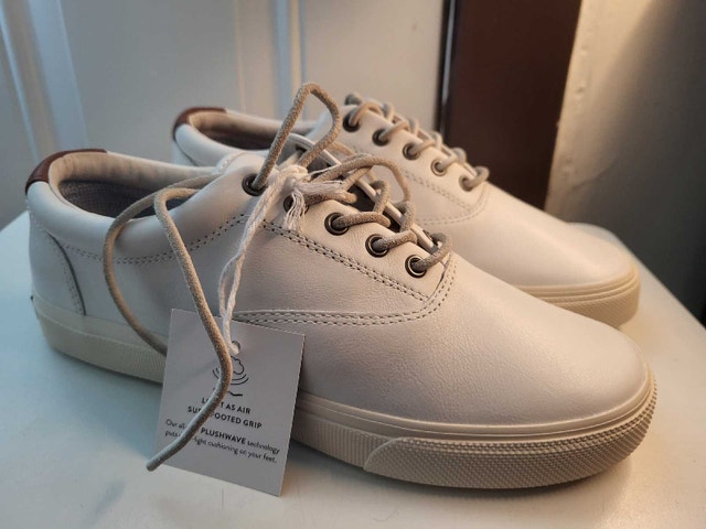 Sperry Plushwave size 7.5