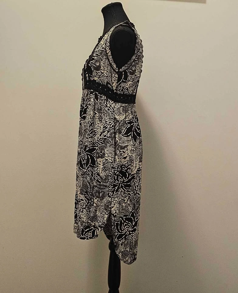 Anthropologie Black & Cream Floral Lace-Trim Midi Dress - photo 3
