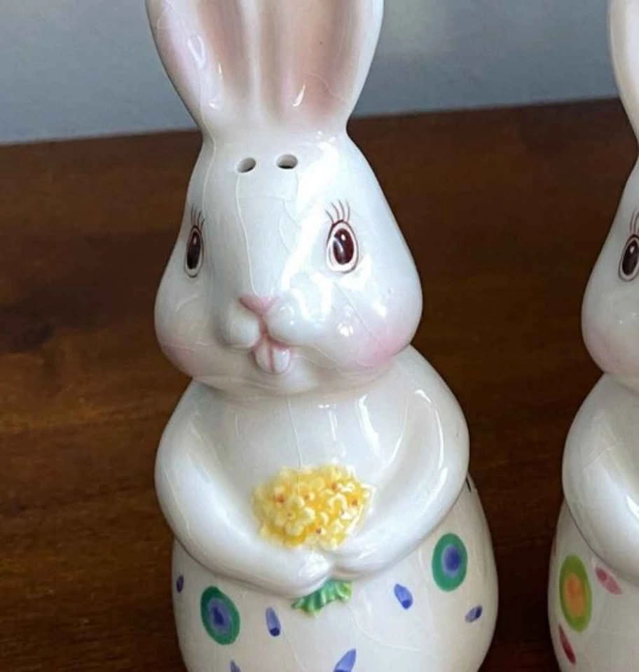 Bunny Salt & Pepper shakers - photo 4