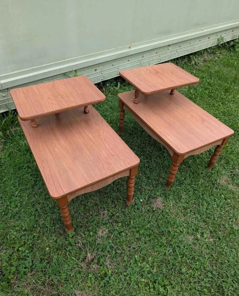 Pair Vintage 2-Tier Mid-Century Modern End Tables - photo 2