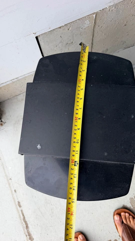 Black Step-On Trash Can - photo 3