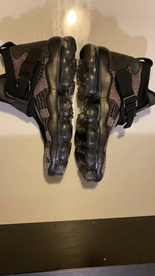 Nike Vapormax Premier Flyknit AO3241-003 Shoes Size 9.5 image indicator(7)