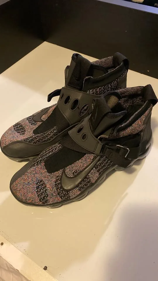 Nike Vapormax Premier Flyknit AO3241-003 Shoes Size 9.5 image indicator(4)