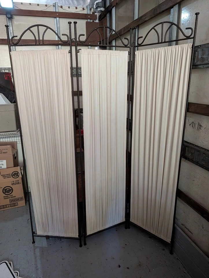3 panel metal French privacy screen - photo 2