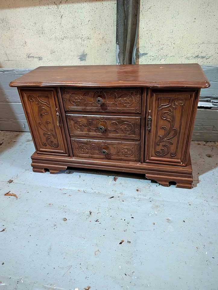 Rosewood, Mid-Century Wooden Jewelry Chest Box