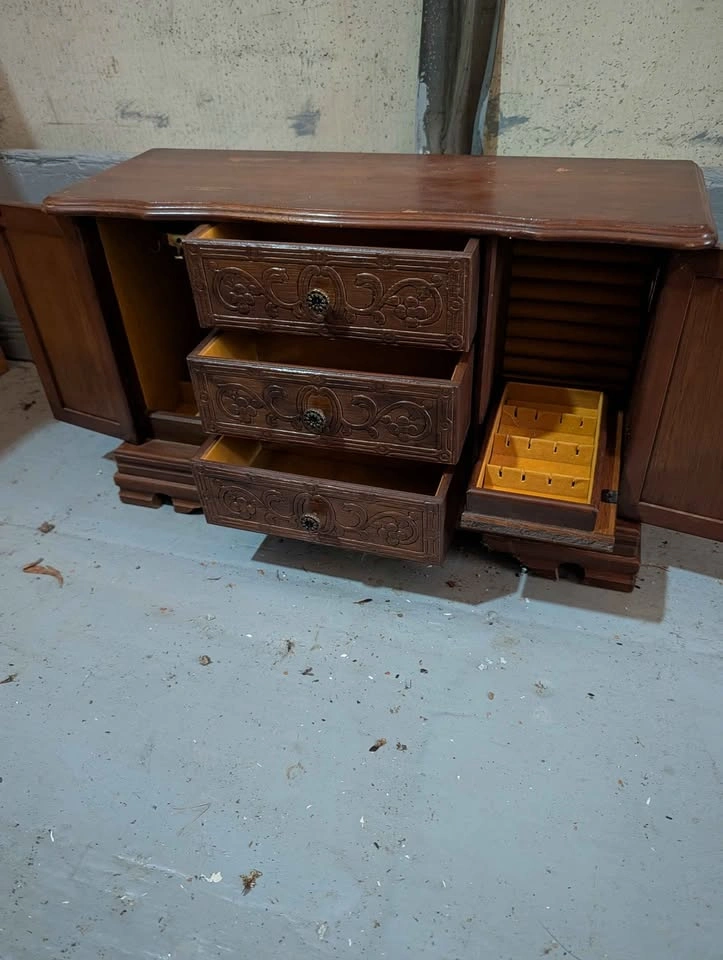 Rosewood, Mid-Century Wooden Jewelry Chest Box - photo 2