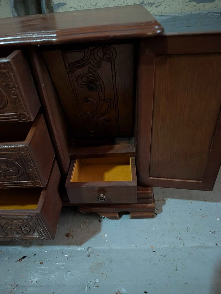 Rosewood, Mid-Century Wooden Jewelry Chest Box - photo 3