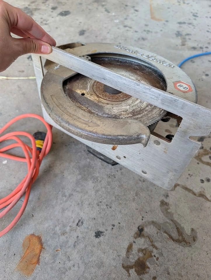 Black & Decker 7.5″ Circular Saw - photo 3