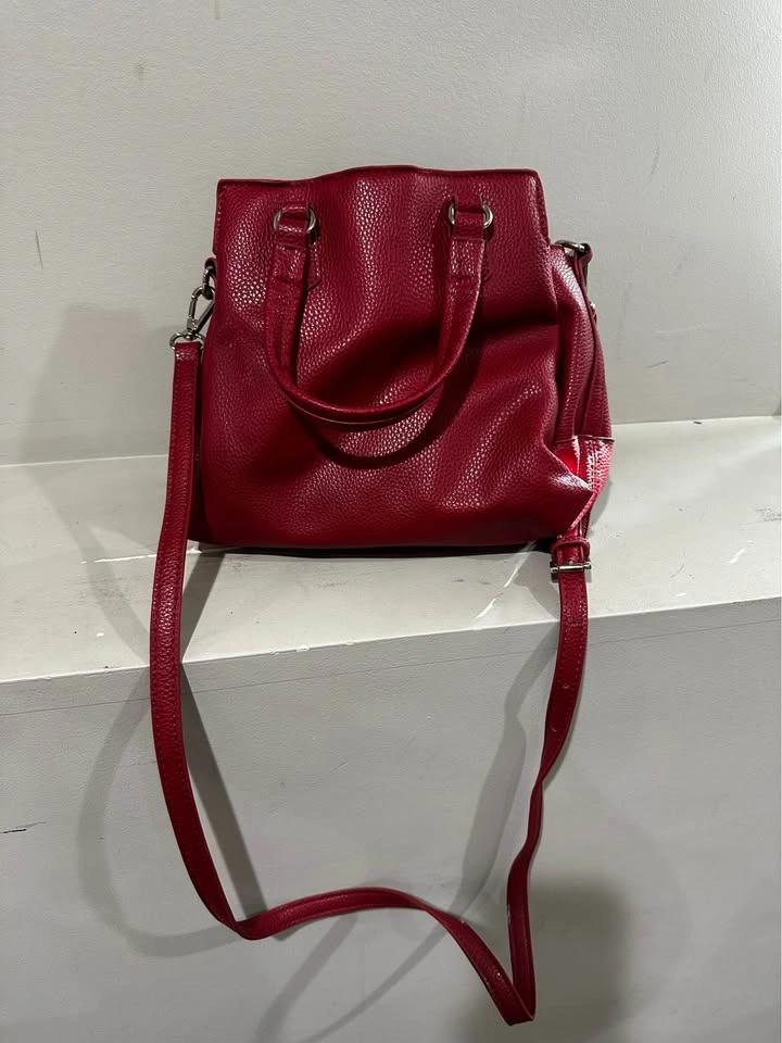 Steve Madden Red Handbag with Shoulder Strap - photo 4