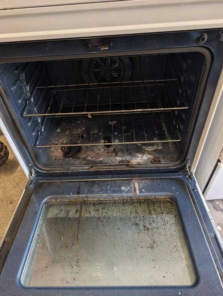 Samsung 30in stove - photo 2