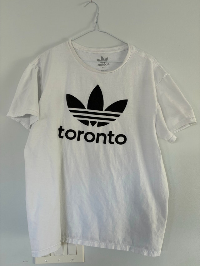Men's Nike/Adidas T-Shirts Large