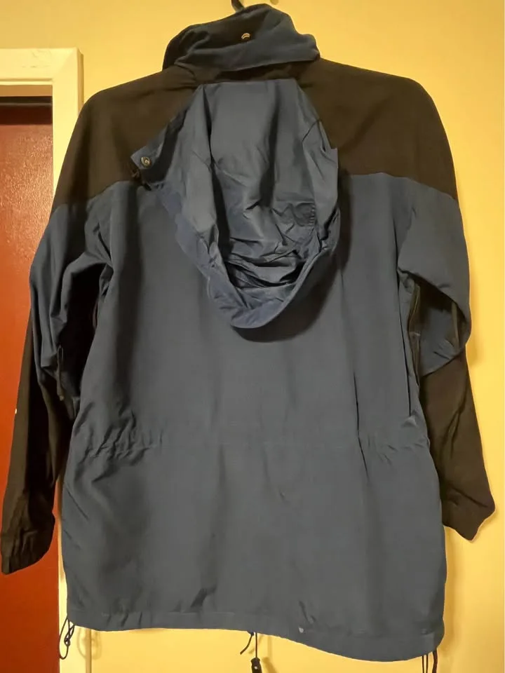 Black and Blue Mountain Hard Wear Jacket image indicator(2)