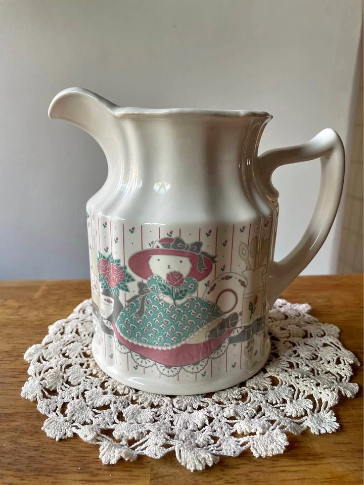 Vintage 1980s Country Cat by Traditions Jug pitcher