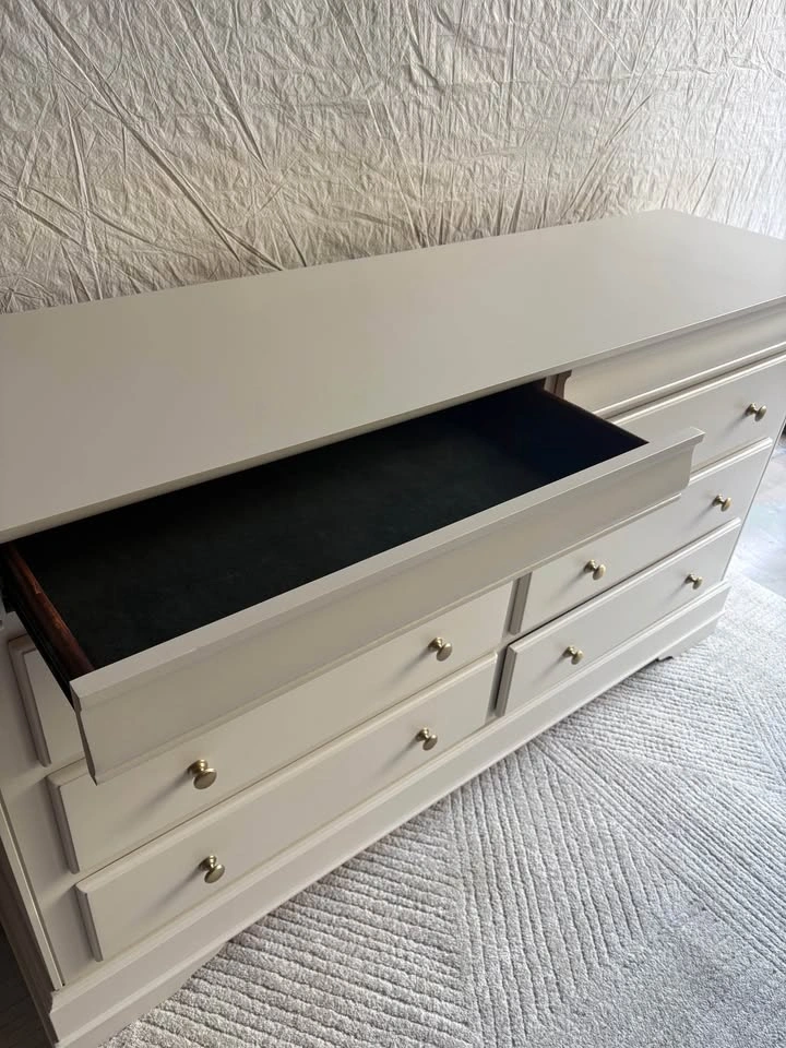 Refinished Classic dresser + nightstand set - photo 4