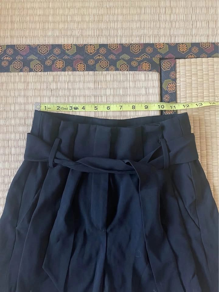 Babaton Black Tie-Waist Shorts Aritzia Small Size 2 - photo 3