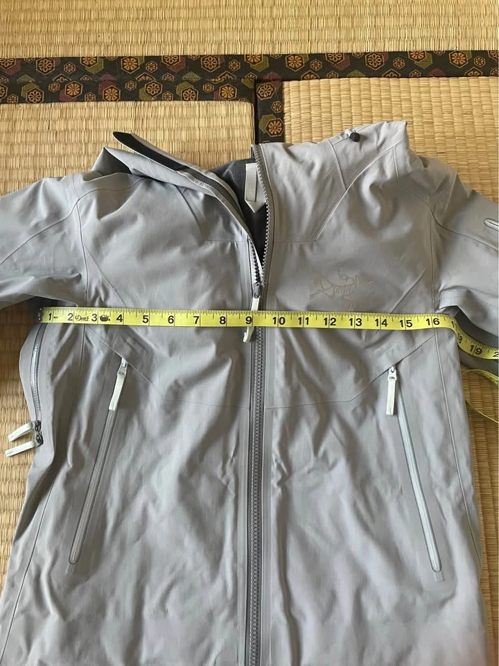 Arc'teryx Alpha SV Women's XS GORE-TEX Jacket - photo 5