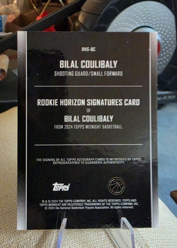 2023-24 Topps Midnight Bilal Coulibaly Horizon Auto RC - photo 2