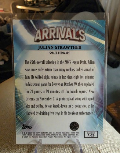 Julian Strawther 2023-24 Topps Finest Arrivals X-Fractor Blue /9 - photo 2