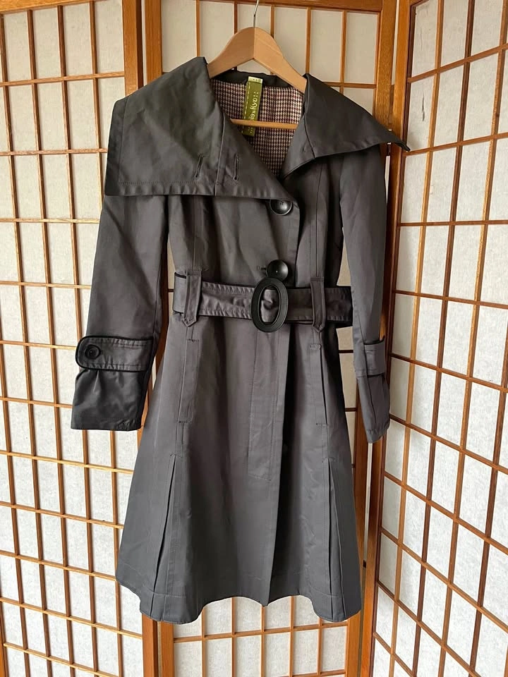 Soia & Kyo Fit and Flare Trenchcoat XS