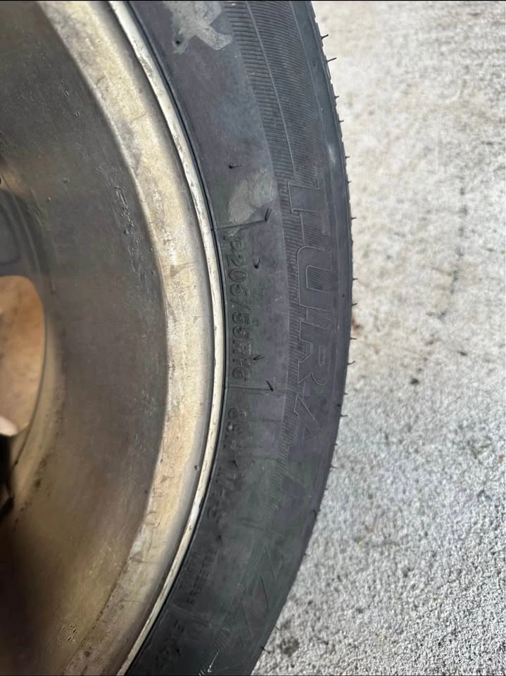 Mercedes-Benz 16" Wheels with 205/55 R16 Tires - photo 5