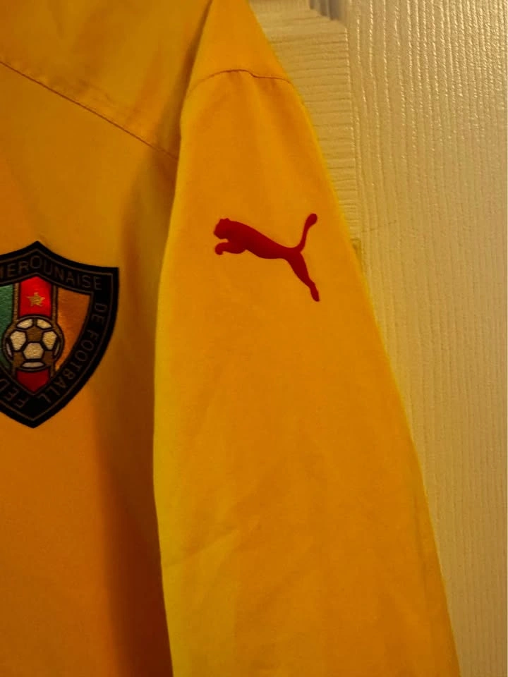 Cameroon National Football Team Track Jacket - Size M - photo 3