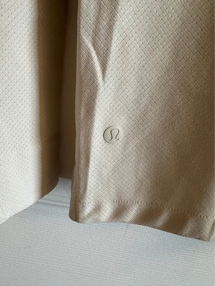 BNWT Lululemon WovenAir Long Sleeve Popover - Size M - Men’s - photo 3
