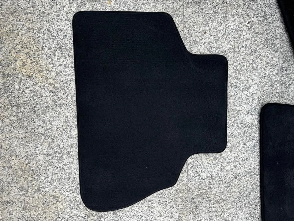 BMW X5 OEM Floor Mats Year: 2019+ - photo 4