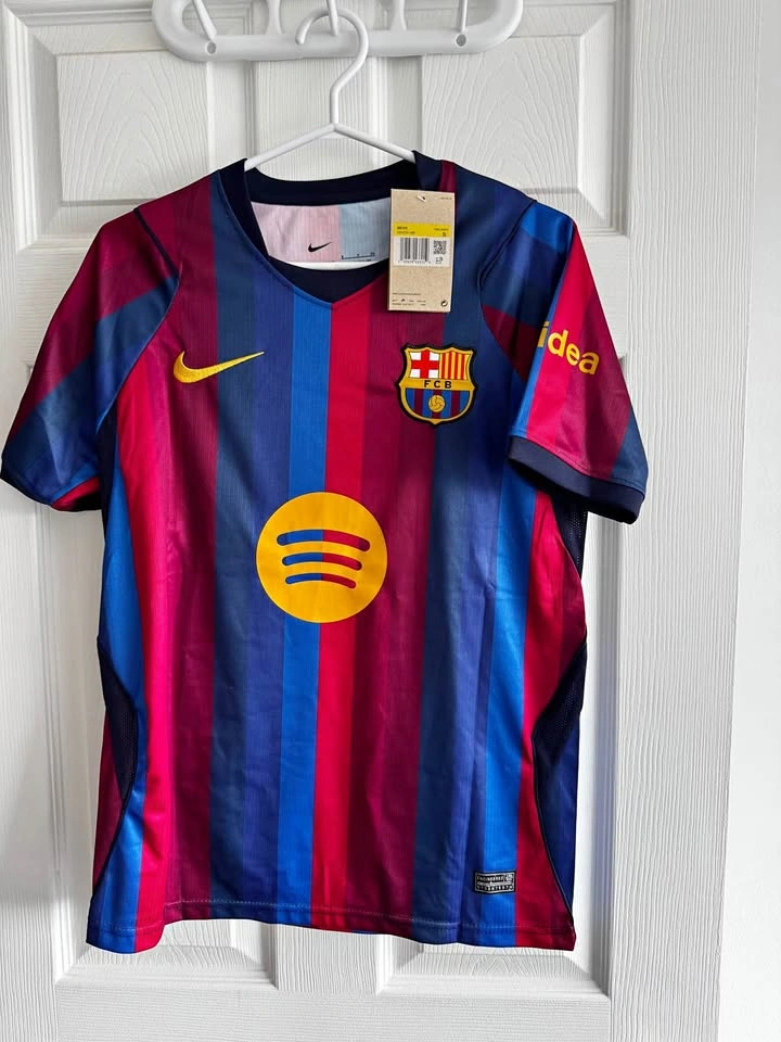 Barcelona FC Lamine Yamal Jersey BNWT - S
