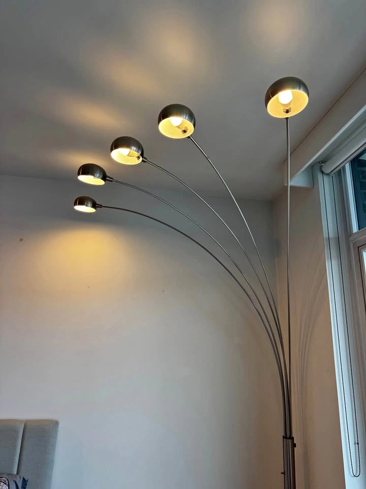 5 Arm Arching Floor Lamp - LIKE NEW!