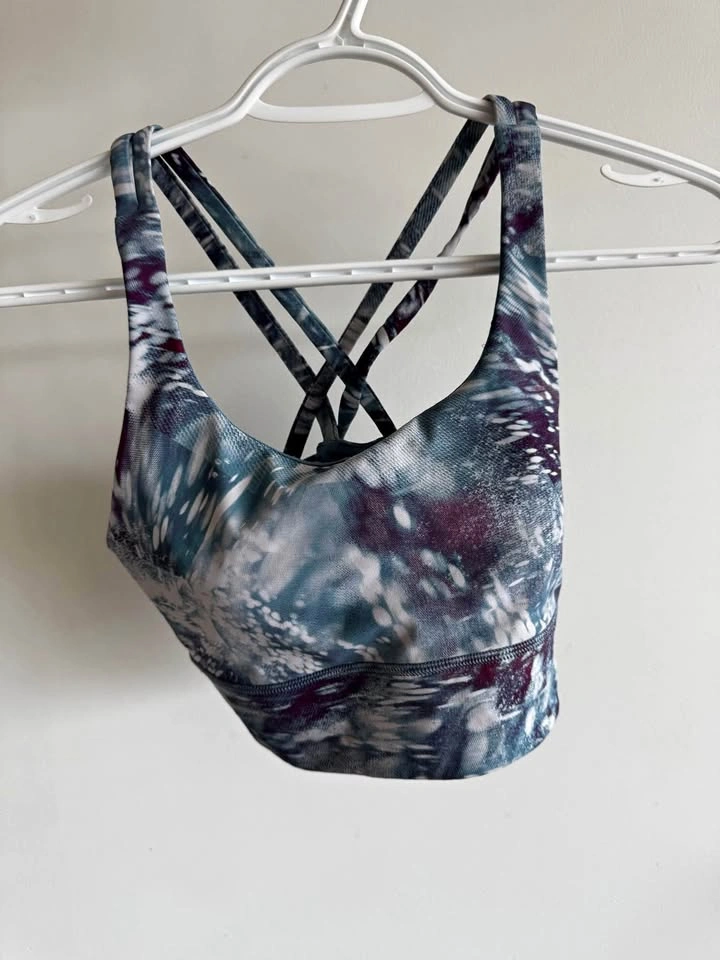 Lululemon Sports Bra - Size 6