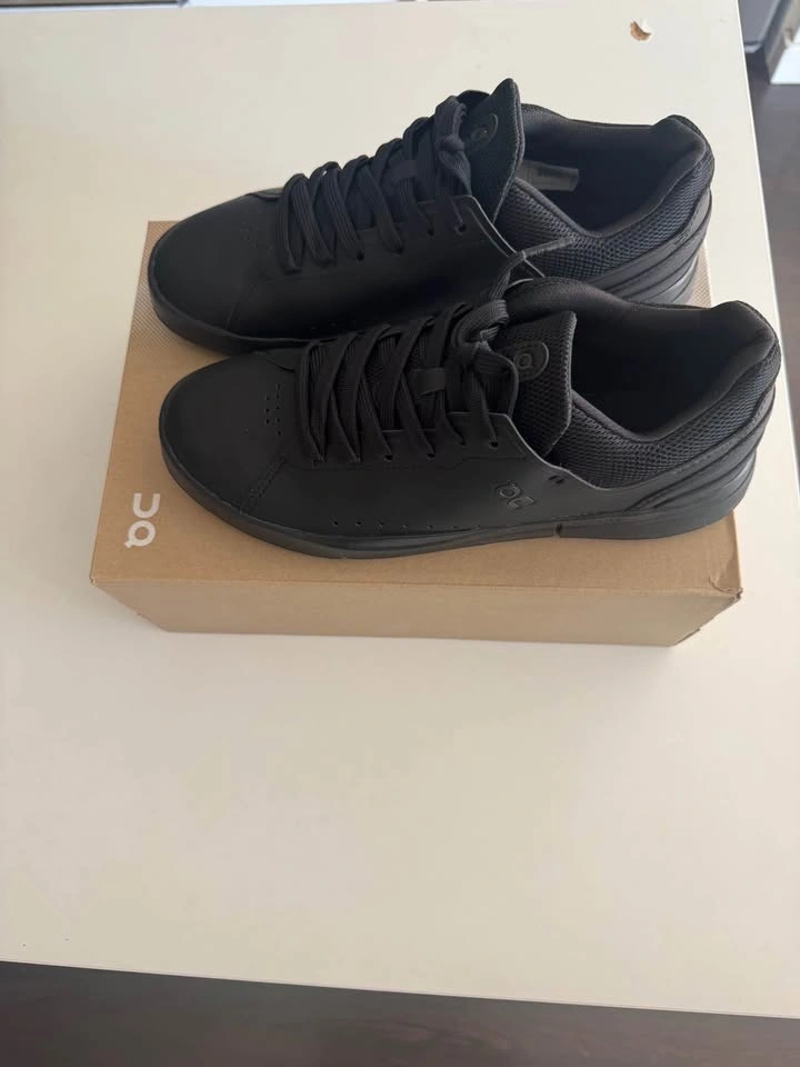 On The Roger Shoes - BNIB Men’s Size 8.5 - photo 3