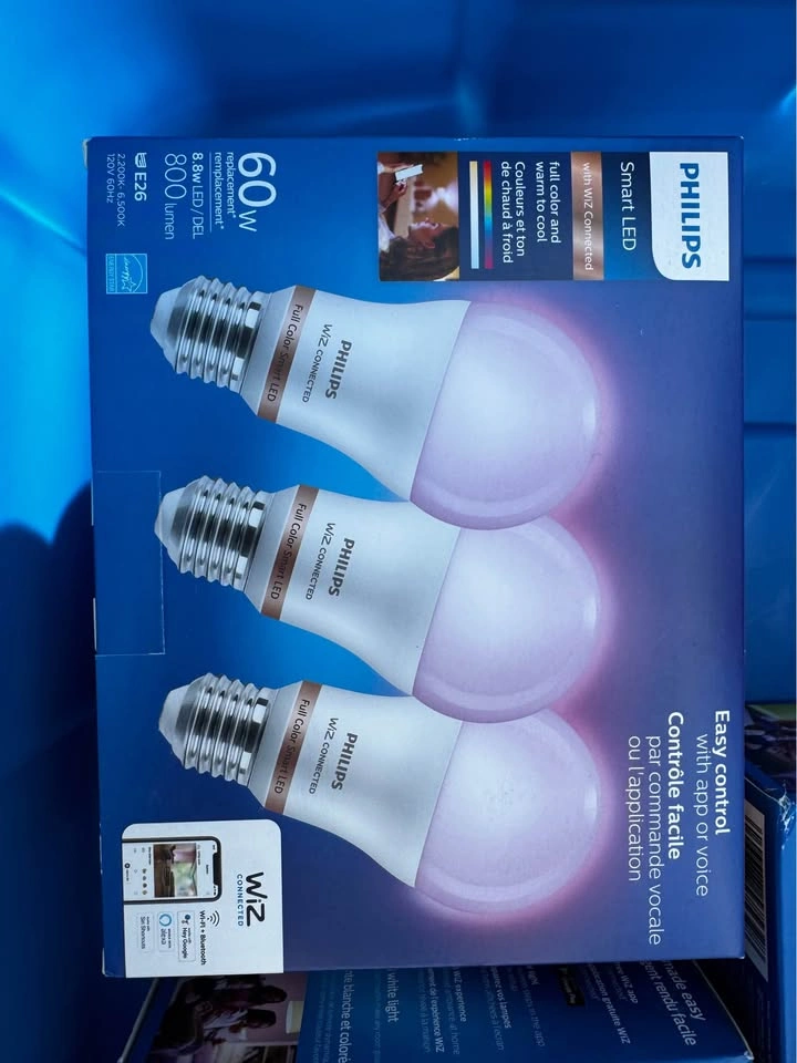 Philips WiZ Smart Bulbs E26, GU10 & E12 - BNIB - photo 2