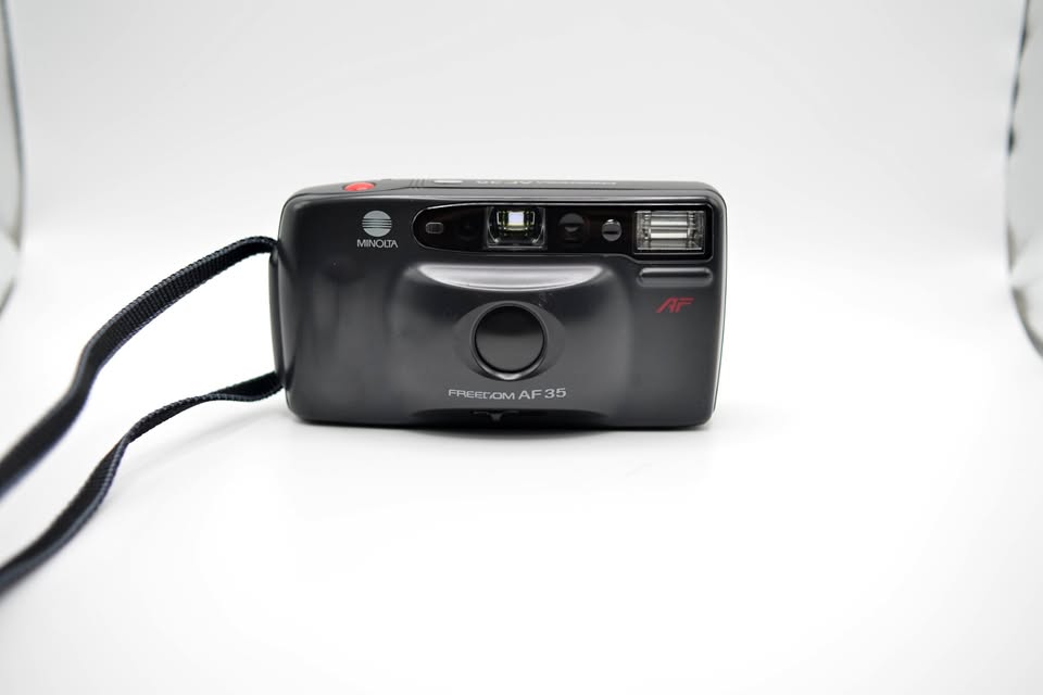 Minolta Freedom AF 35 – 35mm Film Camera